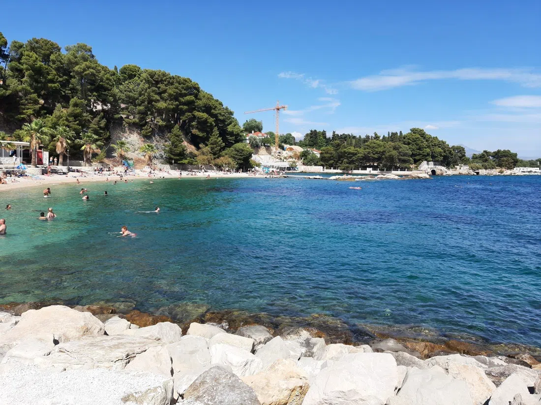 Plage de Ježinac, Split