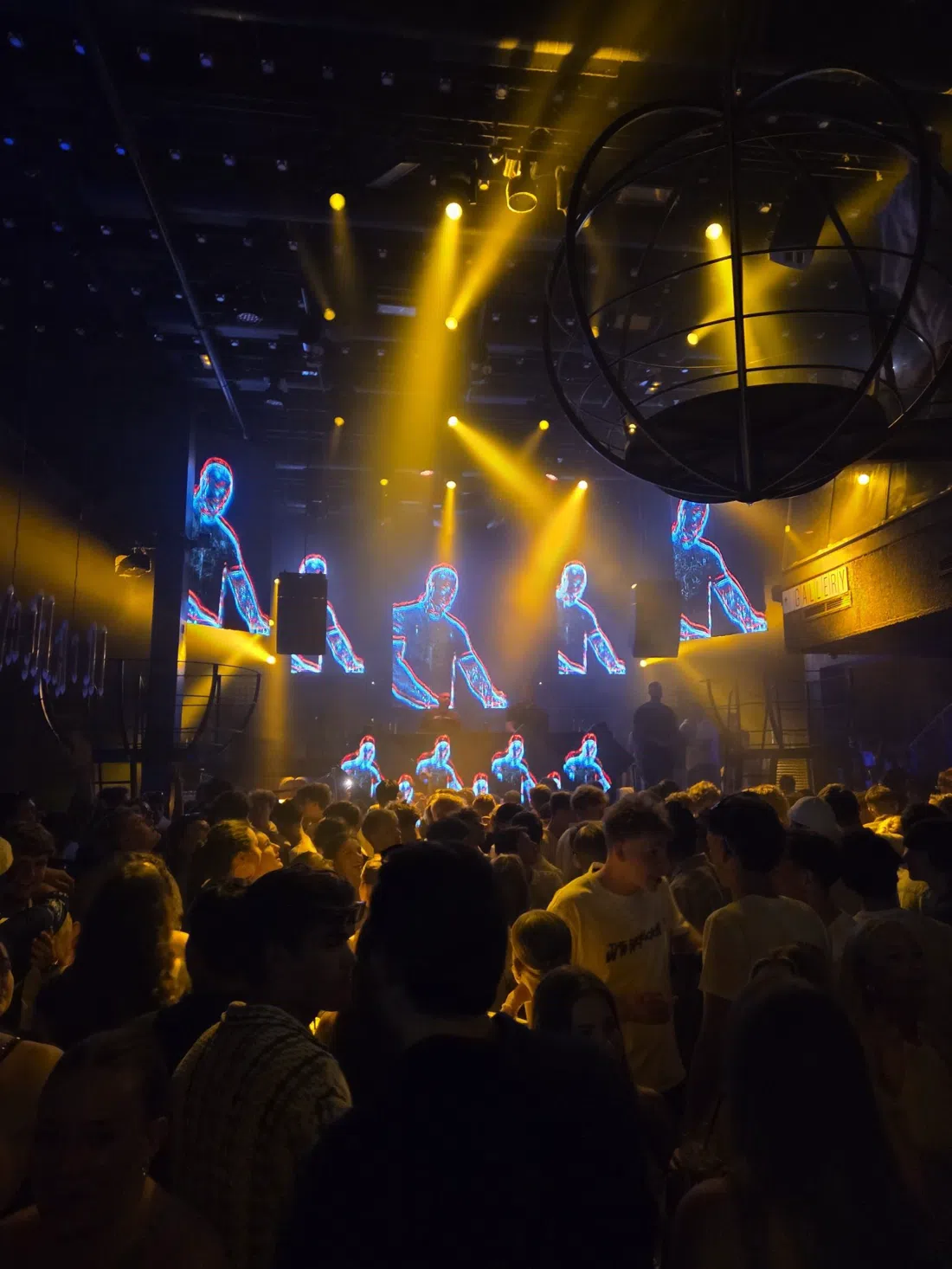 Central The Club, Split