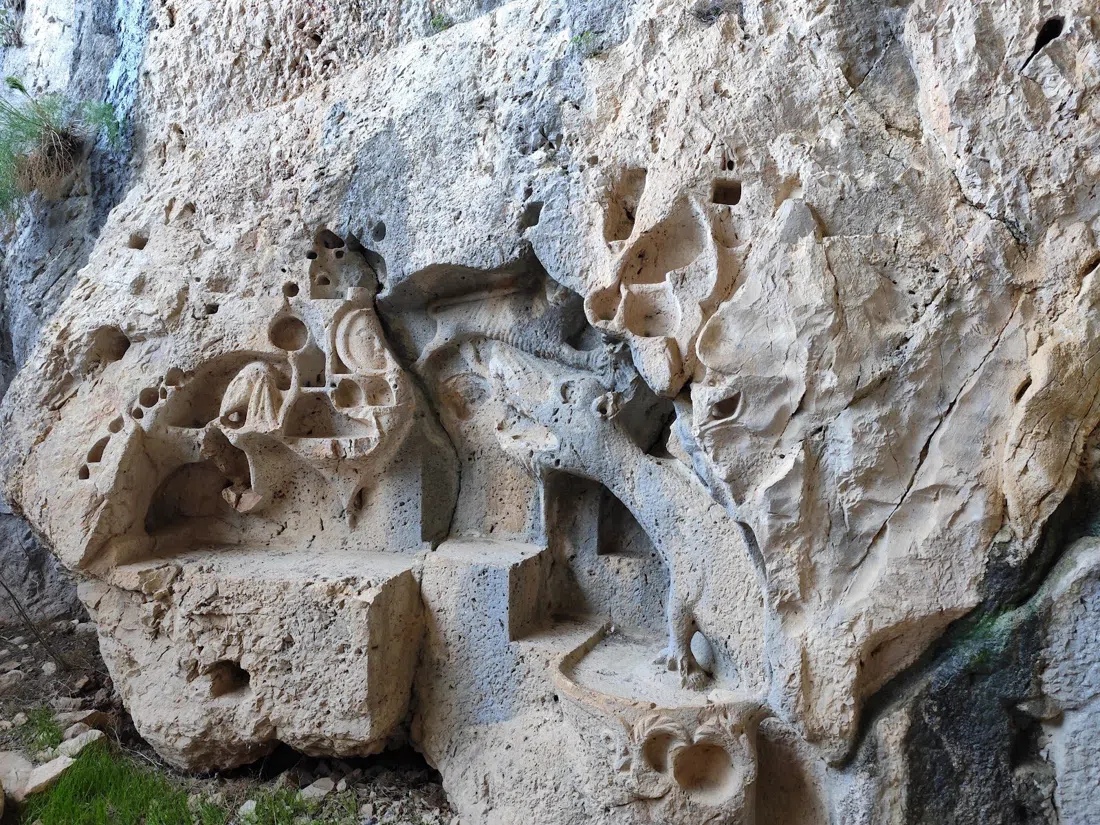 Caverna do Dragão, Murvica (Zmajeva Špilja), Split