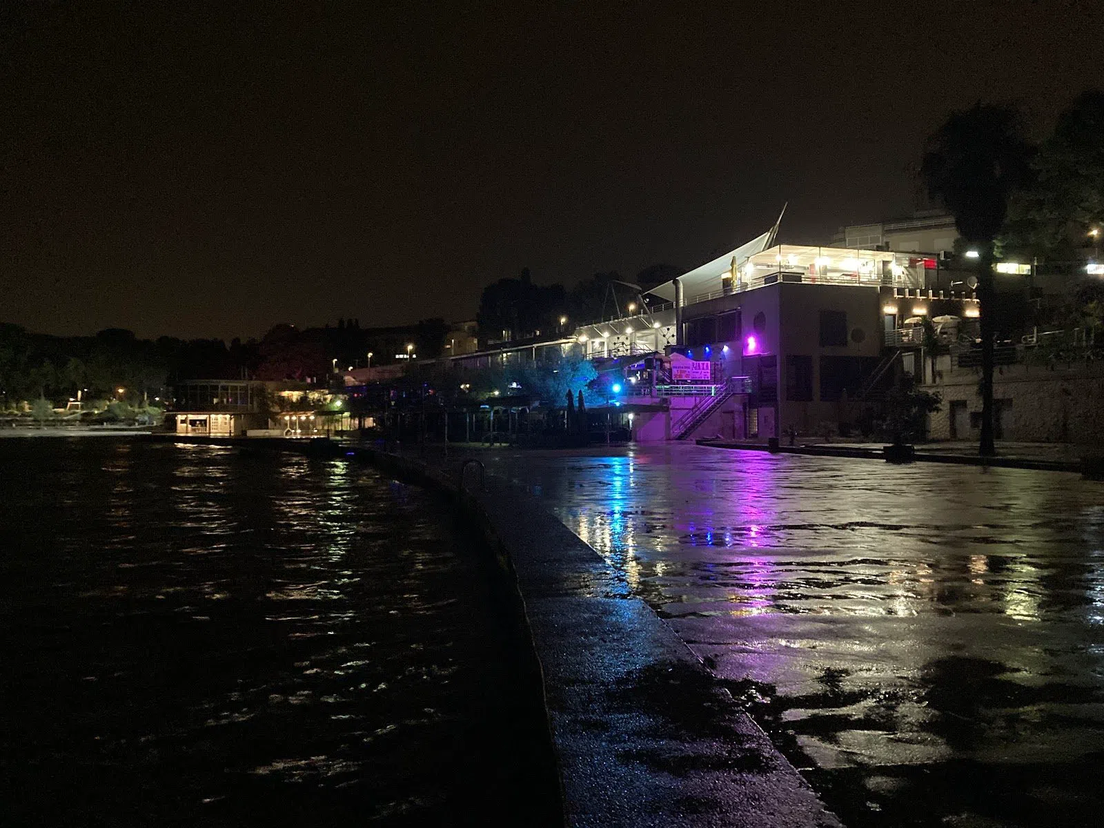 Caffe-Club Bačvice, Split